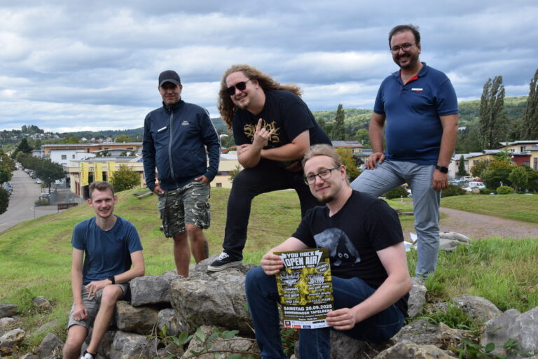 Pogo, Powerchords und Pommesgabeln auf dem Tafelberg