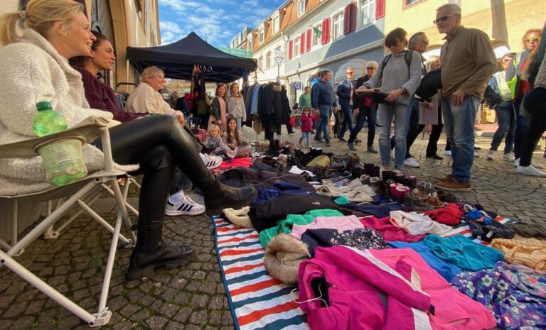 Raus mit den aussortierten Wintersportartikeln! Am 26. Oktober ist Brettlimärkt