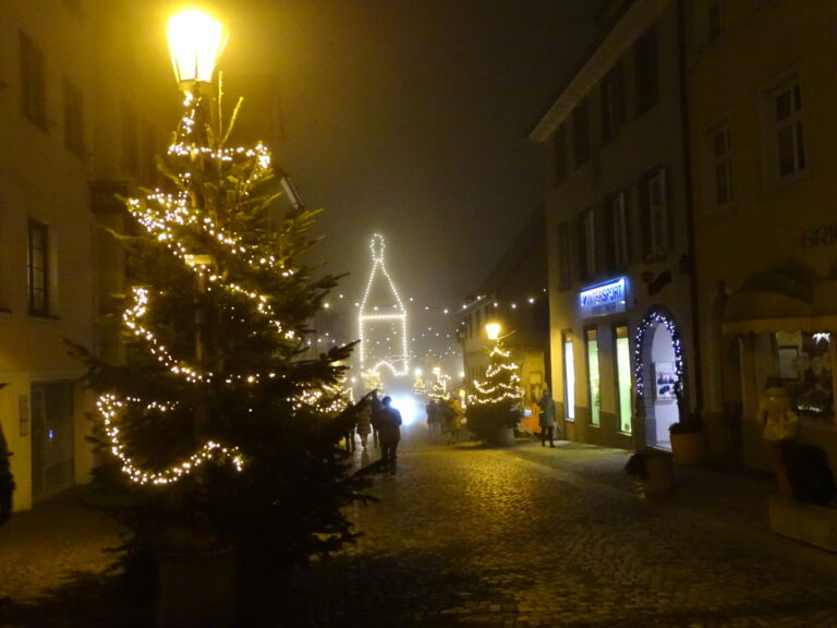 Lichterglanz und Glühweinduft