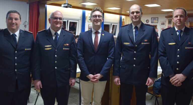 Wechsel bei der Sexauer Feuerwehr: Frank Birkhofer gibt das Kommando an Albrecht Gutjahr weiter