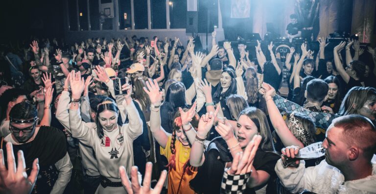 „Schrättele“ mit Schnapszahl: Reutemer Zunft feierte den 33. Geburtstag