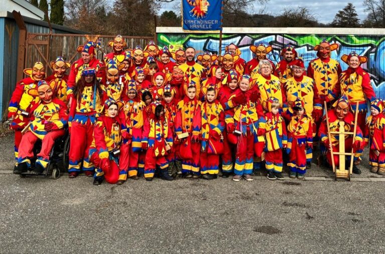 Als „Hansili“ beim Emmendinger Umzug: ET-Redakteur zog sich Häs und Larve an