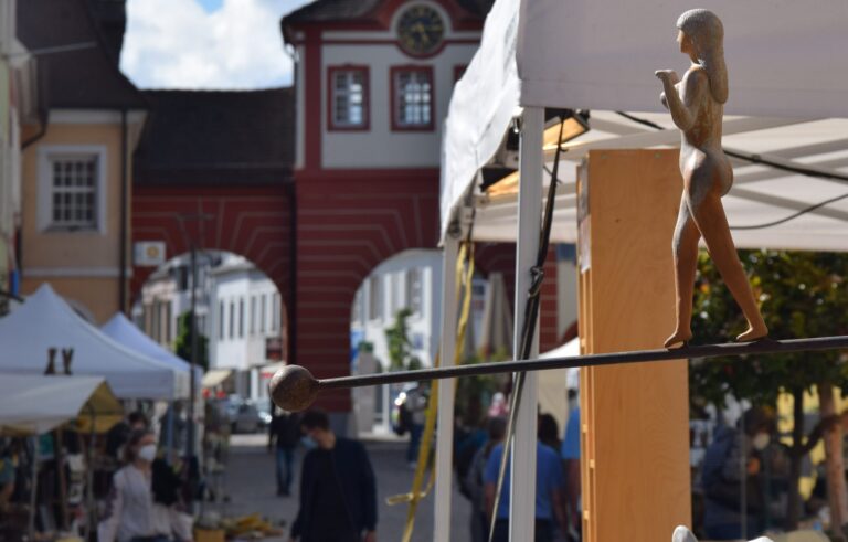 Altstadt wird zum Atelier: Am Wochenende findet in Emmendingen zum 60. Mal der Künstlermarkt statt