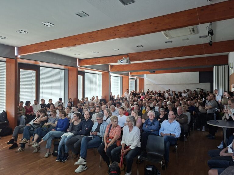 Über 200 interessierte Häuslebauer