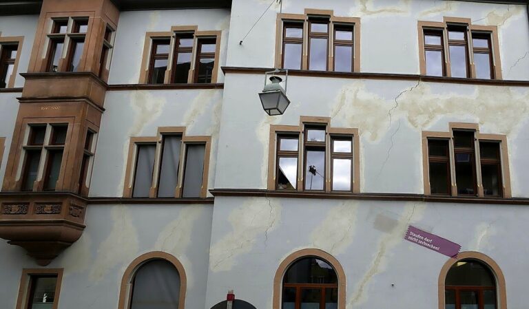 Neue Risse in Staufen
